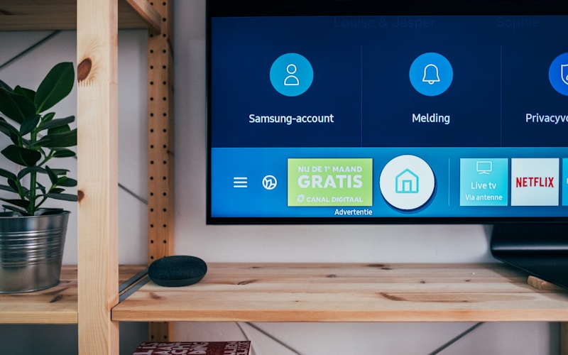 TCL QM8 Mini-LED - 2